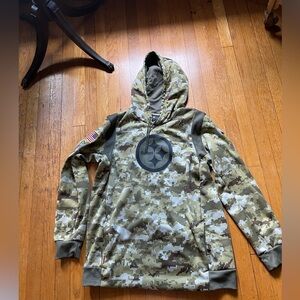 Nike Dry Fit Pittsburgh Steelers Camo sweatshirt